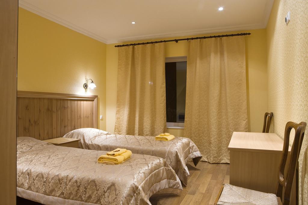 Posti Hostel Kärdla Extérieur photo